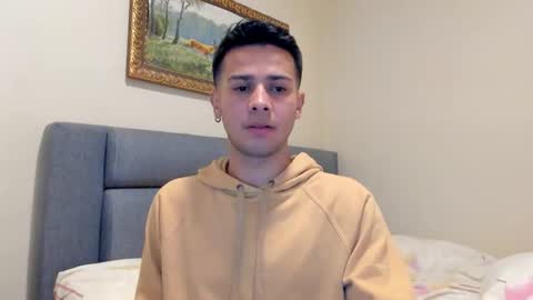 Independence model AbelAsburgo online show from September 16, 11:28 pm