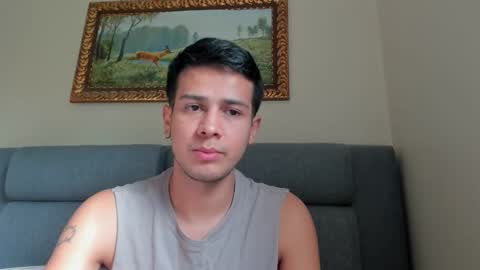 Independence model AbelAsburgo online show from October 2, 9:49 am