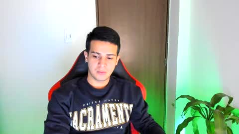 Snapshot of abelasburgo chatting on June 19, 12:48 am Independence model AbelAsburgo online show from June 19, 12:48 am