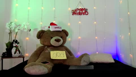  Abella and Kendra  online show from December 3, 6:38 pm