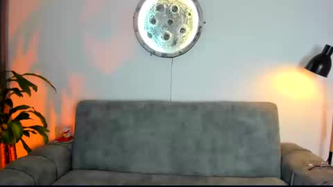 Snapshot of abellaconnor chatting on March 12, 8:59 pm Abella and Kendra online show from March 12, 8:59 pm