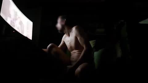 Snapshot of abender82 chatting on February 14, 12:18 am Abender online show from February 14, 12:18 am