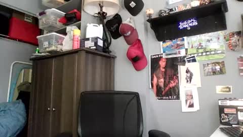 Snapshot of abennett76 chatting on May 29, 2:26 pm AJ online show from May 29, 2:26 pm