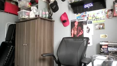 AJ online show from July 1, 7:46 pm