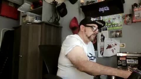 AJ online show from July 24, 2:59 pm