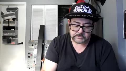 AJ online show from July 28, 1:01 am