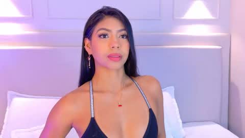 abiehils online show from September 26, 11:25 am