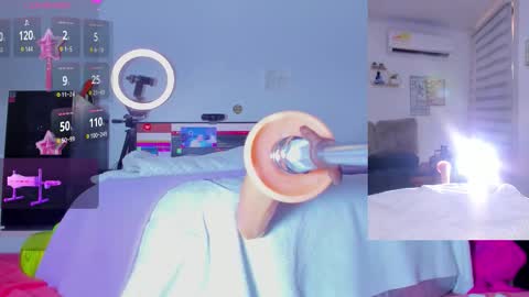 Snapshot of abigail__girl_ chatting on November 10, 6:40 pm Abigail online show from November 10, 6:40 pm