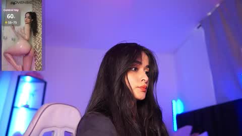 Snapshot of abigail_adamss_ chatting on October 26, 7:09 pm Abigail online show from October 26, 7:09 pm