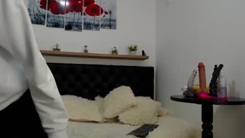 Snapshot of abigail_f00x chatting on January 22, 1:20 am Abigail online show from January 22, 1:20 am