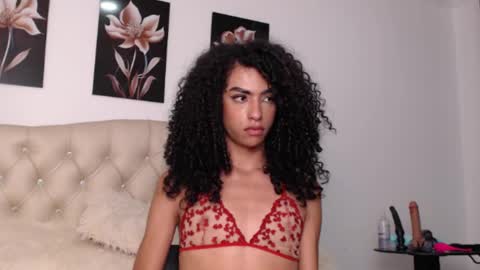Snapshot of abigail_f00x chatting on February 8, 4:25 am Abigail online show from February 8, 4:25 am