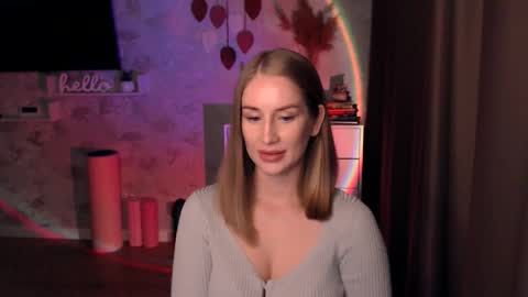 Anna online show from October 4, 8:07 pm