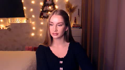 Anna online show from December 20, 7:43 pm