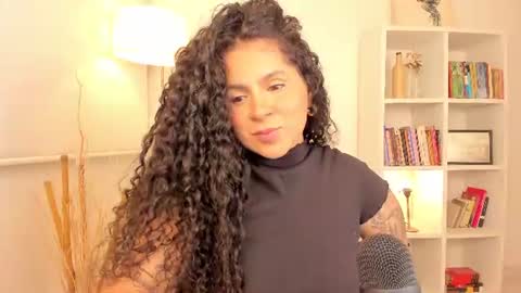 Snapshot of abigaill_13 chatting on July 25, 8:01 am Abigail online show from July 25, 8:01 am