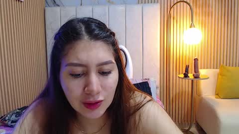abigailowensss online show from April 9, 9:15 am