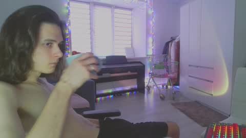 hi  cum in pvt noi extra tip online show from January 24, 11:26 am