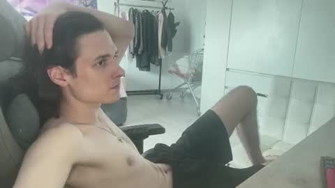hi  cum in pvt noi extra tip online show from June 15, 5:20 am