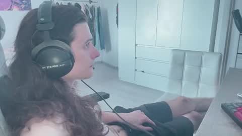hi  cum in pvt noi extra tip online show from June 21, 10:29 am