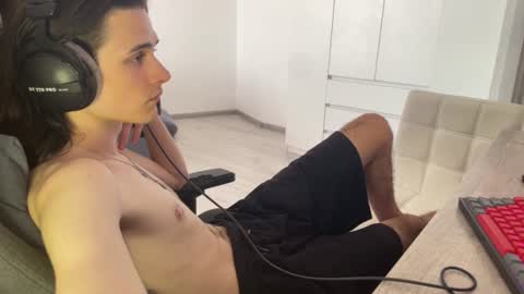 hi  cum in pvt noi extra tip online show from July 28, 11:05 am