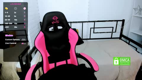 Mary online show from December 28, 2:11 am