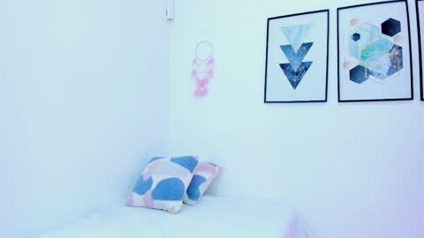 Abriil online show from February 16, 3:26 am