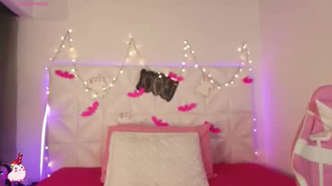 Abril  online show from October 16, 9:43 am