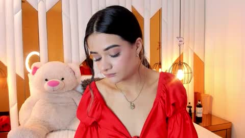 Snapshot of abril_cooper11 chatting on December 15, 8:57 pm abril_cooper11 online show from December 15, 8:57 pm