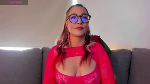 Abril online show from December 14, 3:58 pm