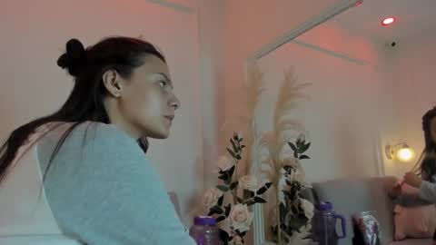 Abril jones online show from December 17, 12:11 pm