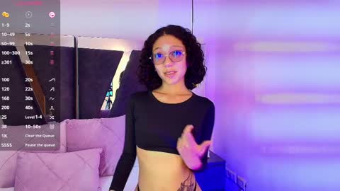  Abril  online show from February 17, 7:53 pm