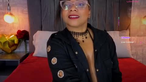 abrilsantana_ online show from October 5, 4:00 am