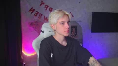 Nick online show from November 5, 4:51 pm