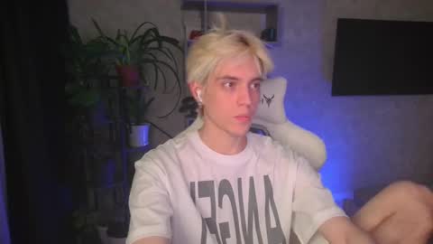 Nick online show from December 4, 3:43 pm