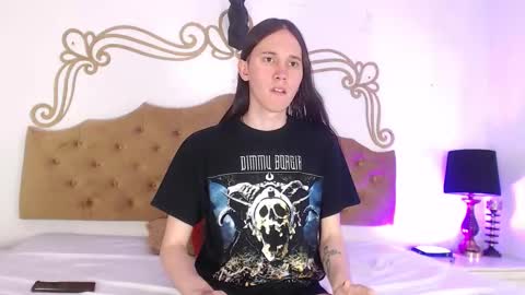 Snapshot of abysskingg chatting on December 14, 12:21 pm Abyss King online show from December 14, 12:21 pm