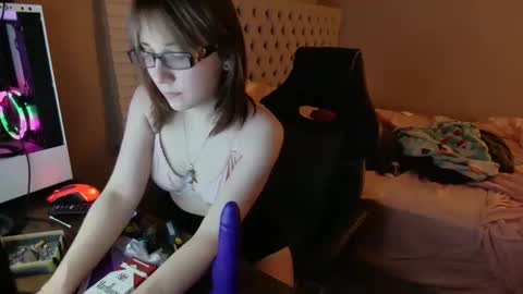 Snapshot of ac1d3athz chatting on December 21, 9:12 am ac1d3athz online show from December 21, 9:12 am