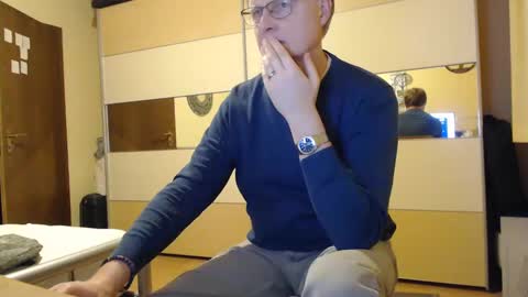 ach471 online show from December 1, 4:51 pm