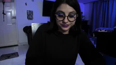 Snapshot of acid_alice666 chatting on February 20, 11:54 pm Alice online show from February 20, 11:54 pm