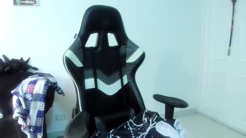 Alice online show from May 5, 5:32 pm