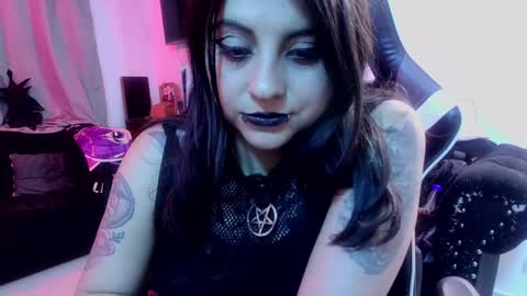 Alice online show from May 13, 3:04 am