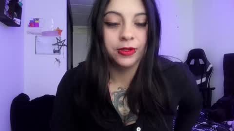 Alice online show from June 11, 4:38 pm