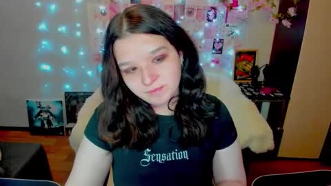 Snapshot of acid_kate chatting on May 14, 12:06 am Kate online show from May 14, 12:06 am
