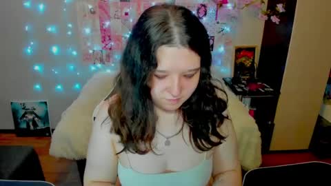 Snapshot of acid_kate chatting on June 17, 12:57 am Kate online show from June 17, 12:57 am