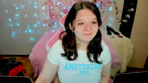 Kate online show from August 2, 11:25 pm