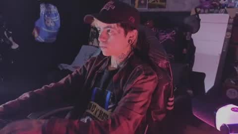 Acid Milo online show from July 19, 3:49 pm
