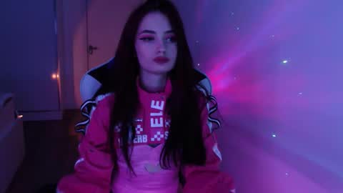 Mikasa online show from November 3, 5:03 pm