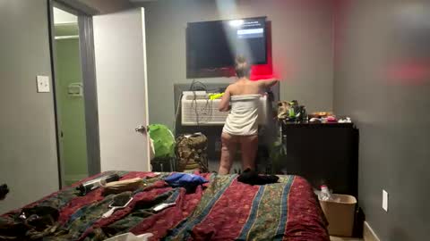 acouplesinners online show from October 28, 4:49 am