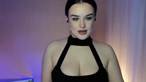 Snapshot of actavia_rose chatting on February 8, 10:08 pm my inst love inside 17 online show from February 8, 10:08 pm