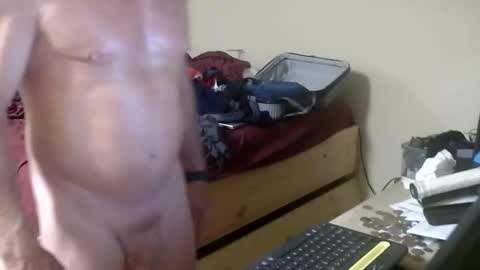 Snapshot of activeandfitguy chatting on May 27, 6:16 pm activeandfitguy online show from May 27, 6:16 pm