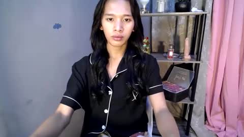 Snapshot of acyl_quixx chatting on January 29, 6:39 pm acyl_quixx online show from January 29, 6:39 pm
