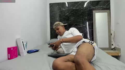 ada_brooke online show from January 9, 11:46 am